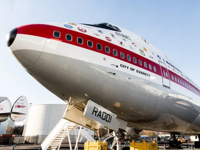 Boeing, 에어포스 원 비용 초과로 30억 달러 손실