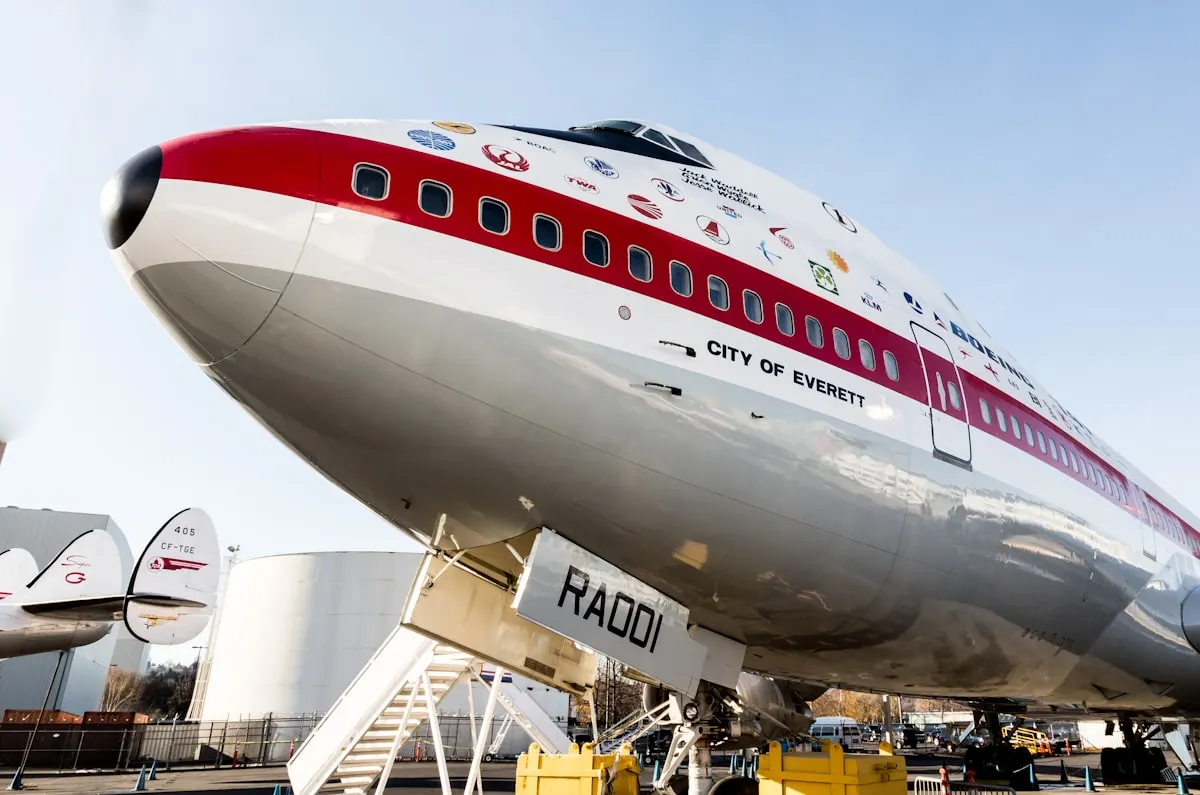 Boeing, 에어포스 원 비용 초과로 30억 달러 손실